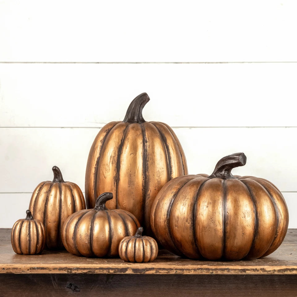9" Gold Short Pumpkin
