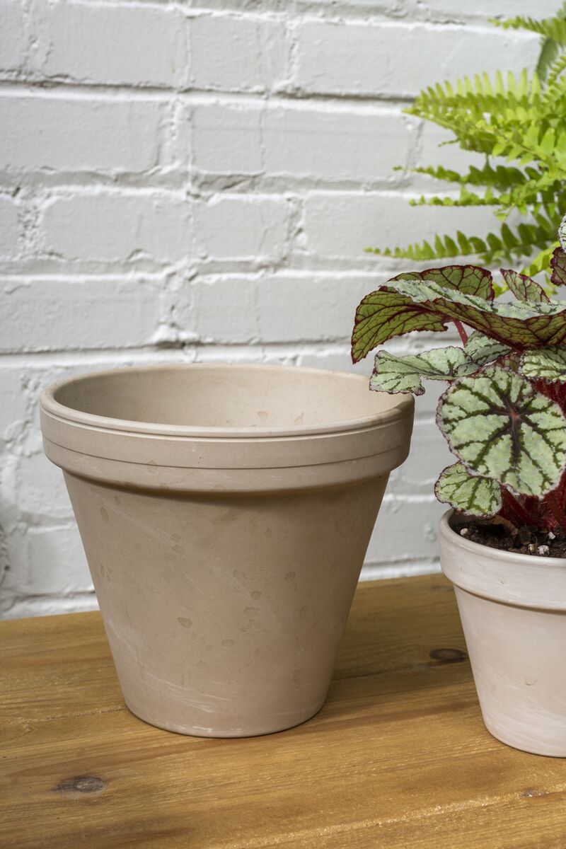 Apollo Pottery in Dark Clay