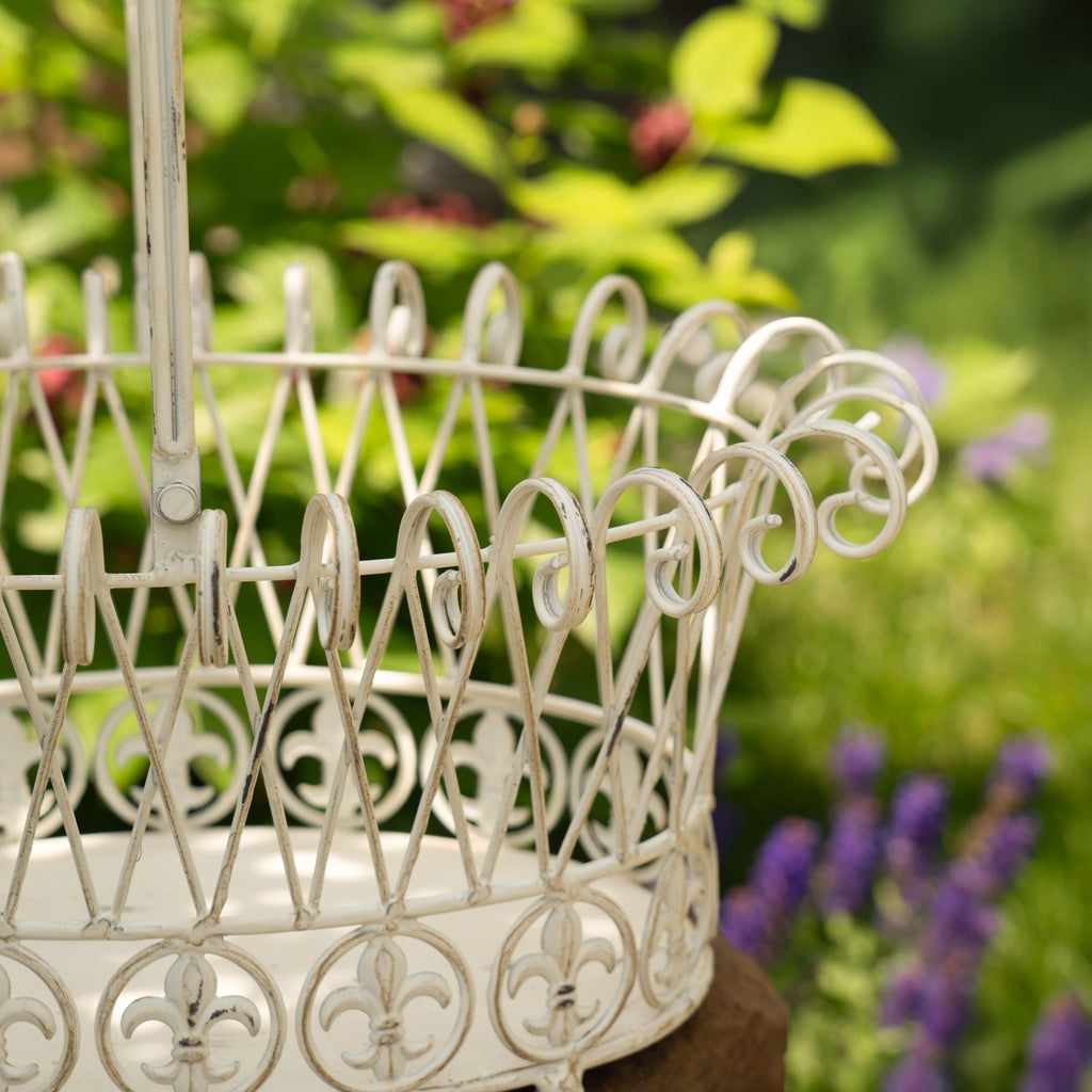 Decorative Garden Metal Wire Baskets in White