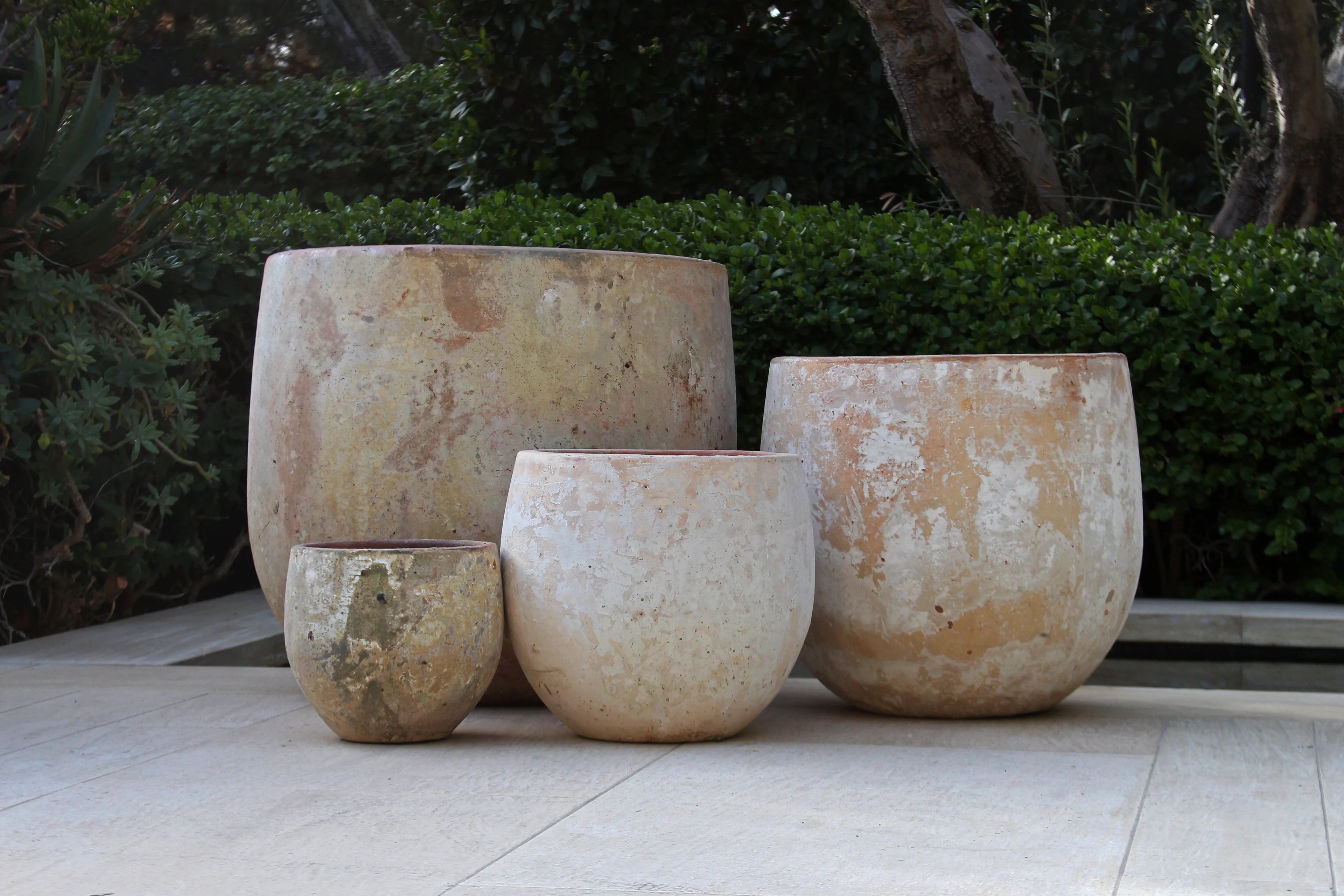 Egg Bottom Planters in Antique Beige