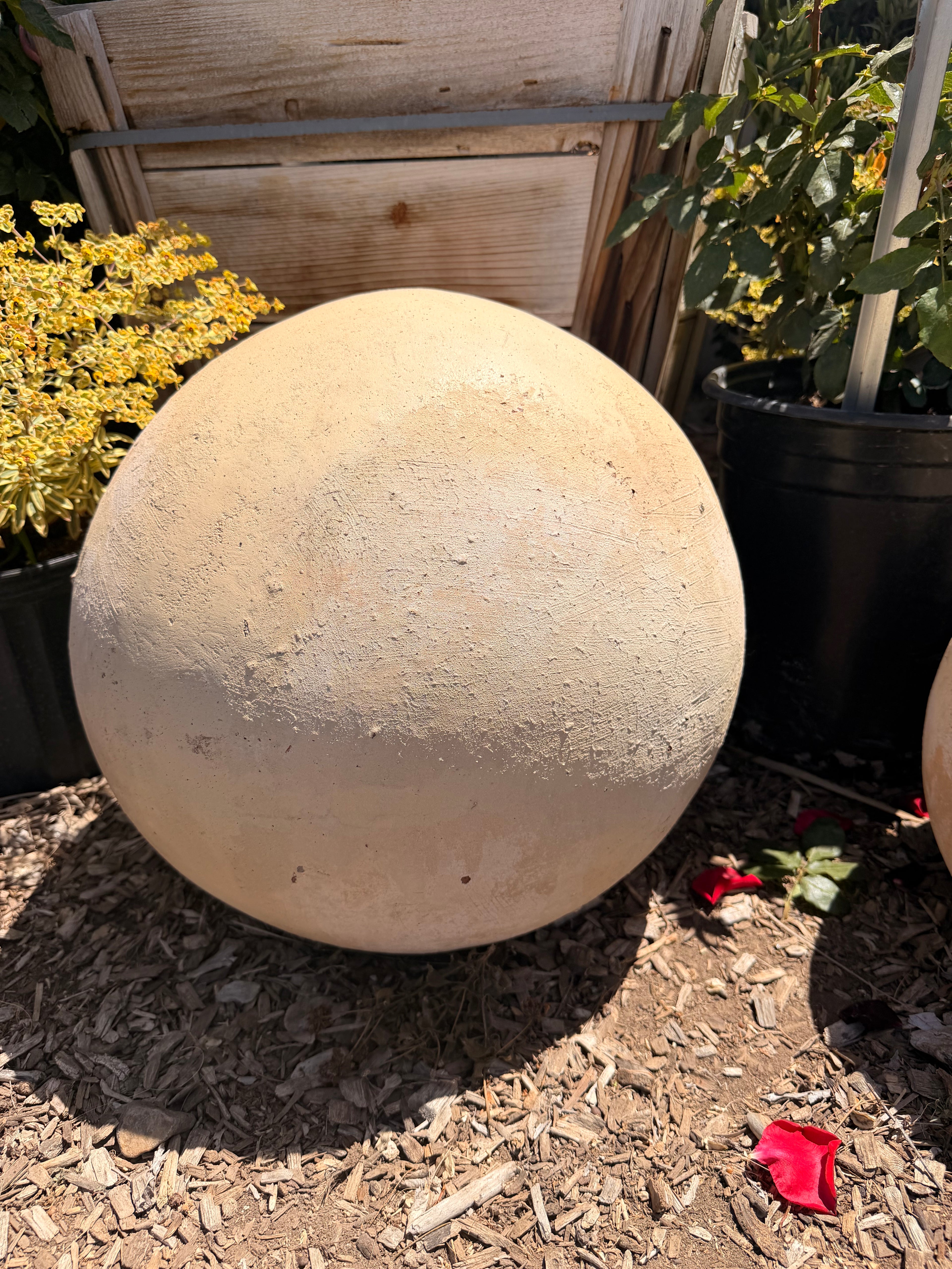 Garden Clay Ball Garden Sculptures in Light Antique Finish