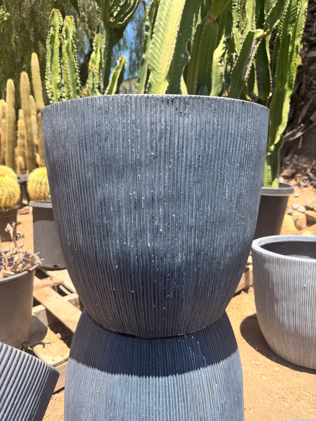 Dark Ribbed Cone Planter