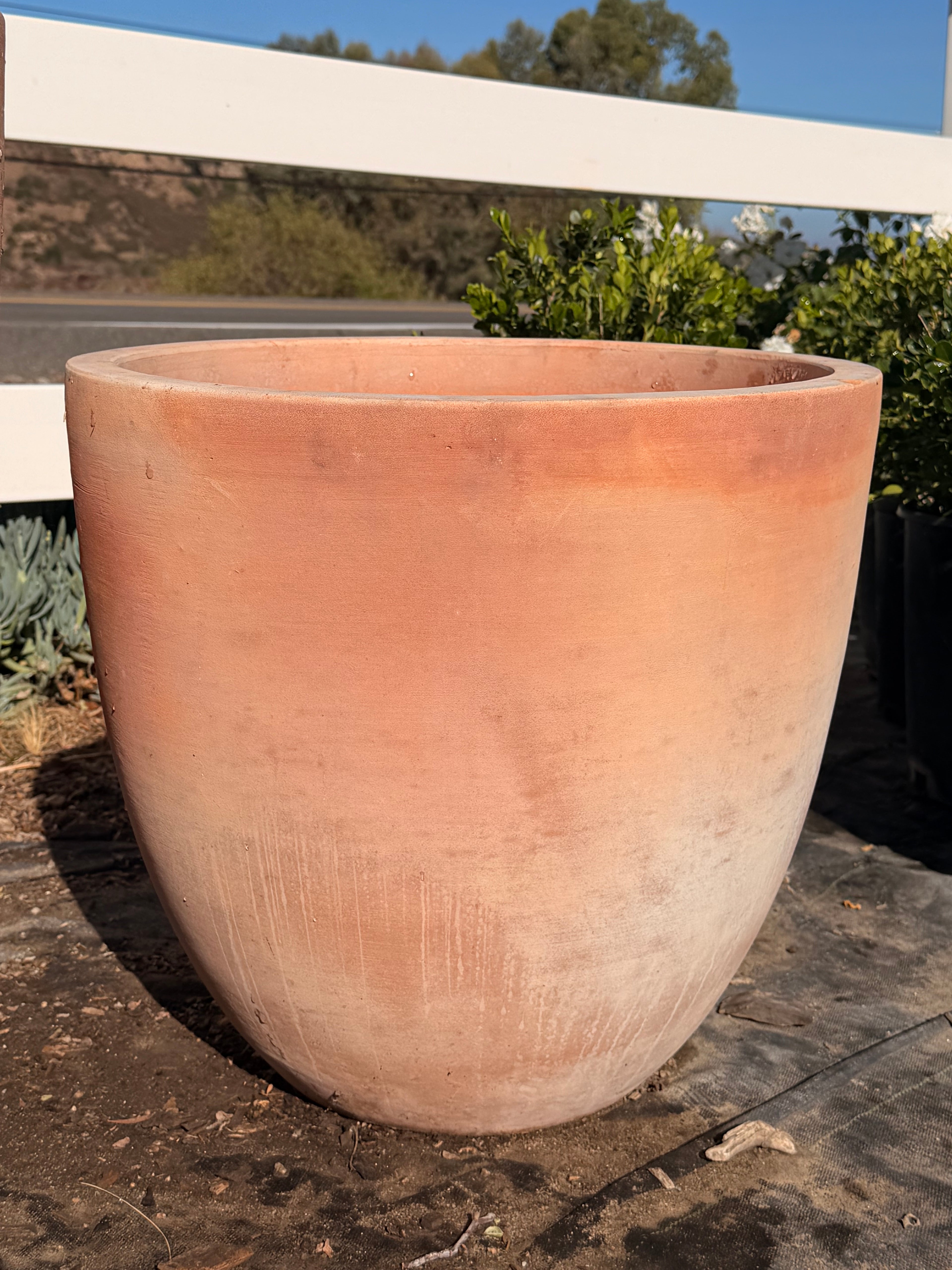 Round White Washed Terracotta Pot in Large