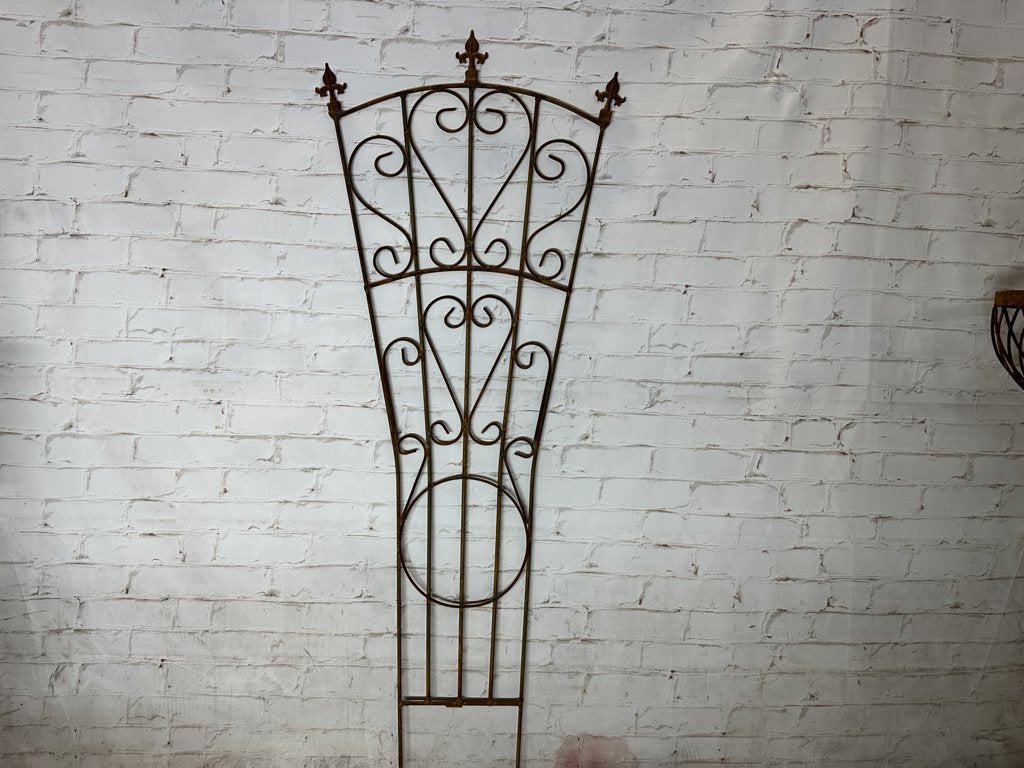 Iron Fancy Heart Trellis with Three Finials Plant Support