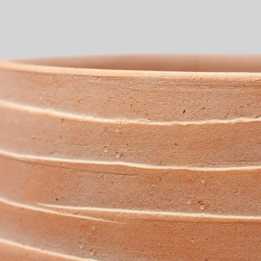 Ridge Terracotta Planter in White Wash