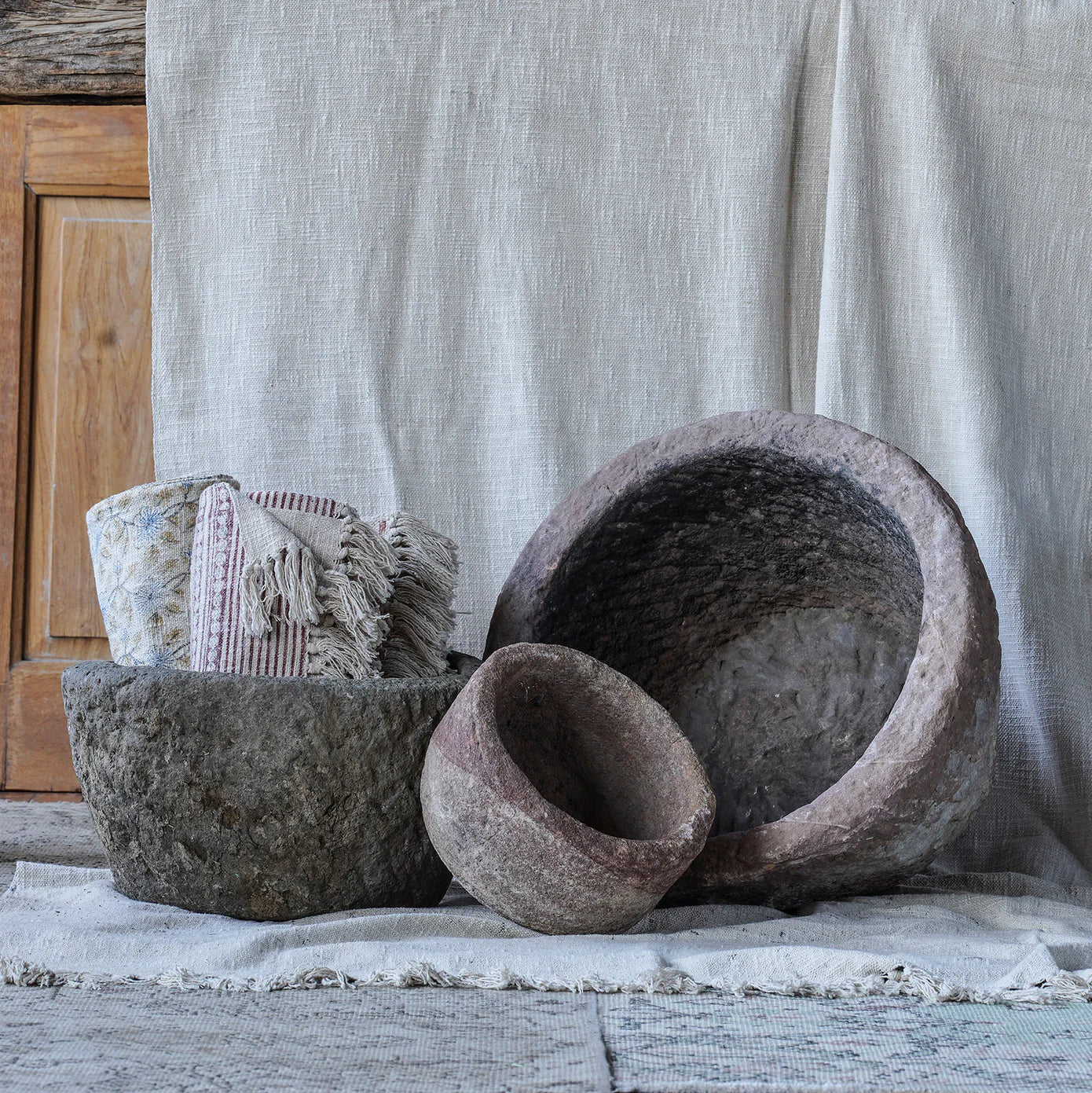 Round Stone Wash Trough Large (Vintage)